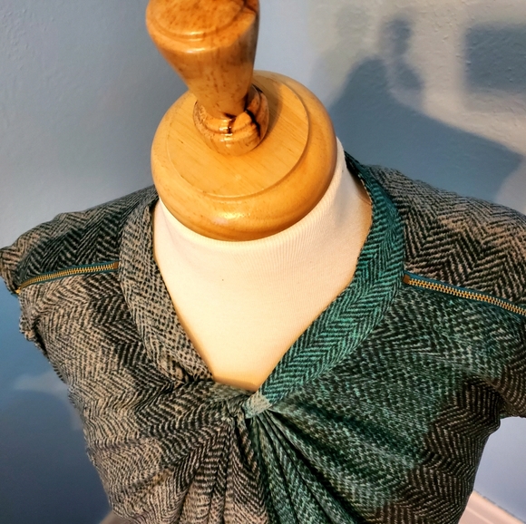 Shirt - Picture 2 of 3